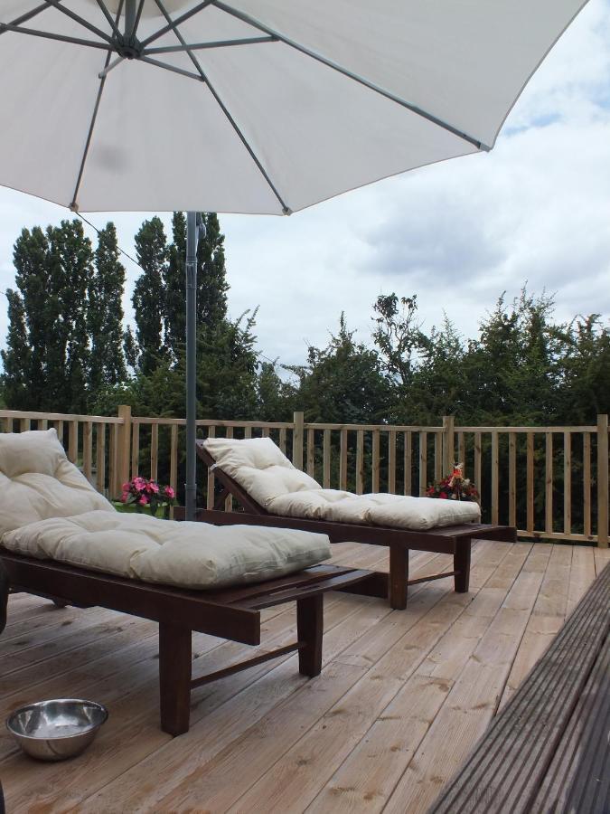 Country B&B Saint-Pierre-d'Eyraud Екстер'єр фото