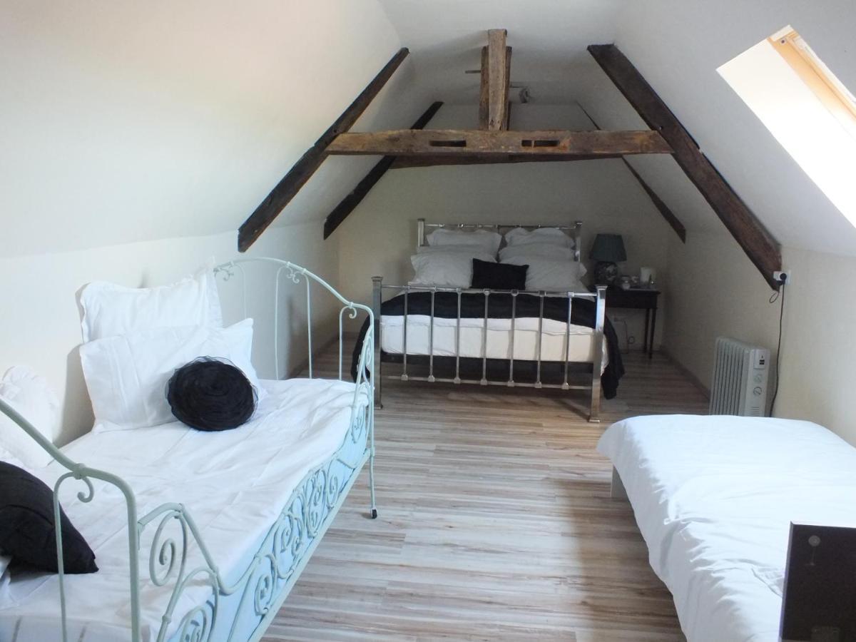 Country B&B Saint-Pierre-d'Eyraud Екстер'єр фото